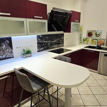 Luxury Station Apartment Bologna Bagian luar foto