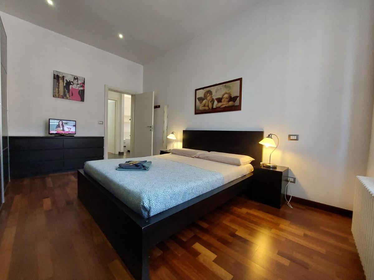 Luxury Station Apartment Bologna Bagian luar foto