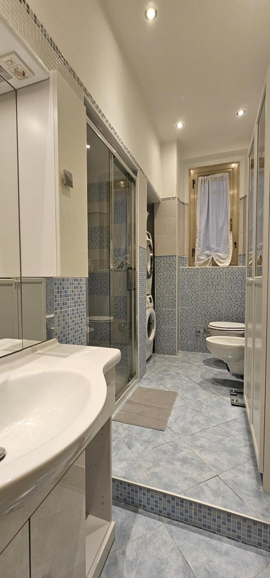 Luxury Station Apartment Bologna Bagian luar foto